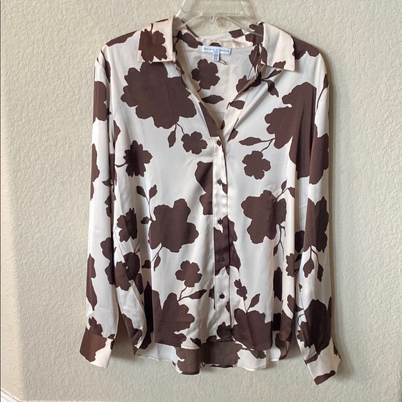 Maison D’Amelie Button Down Long Sleeve Blouse Size M - Picture 1 of 8